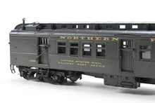 Load image into Gallery viewer, HO Brass W&amp;R Enterprises NP - Northern Pacific Mail &amp; Express Car W/Center Door, Nos. 1402 - 1421, Pro-Paint No. 1408

