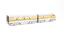 Load image into Gallery viewer, HO Brass Oriental Limited D&amp;RGW - Rio Grande EMD F7 Phase II A/B Set 1500 HP Each Factory Painted
