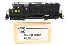 Load image into Gallery viewer, HO Brass Oriental Limited PRR - Pennsylvania Railroad EMD GP30 2250 HP Low Hood Phase II w/ Trainphone Antenna FP
