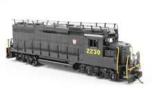 Load image into Gallery viewer, HO Brass Oriental Limited PRR - Pennsylvania Railroad EMD GP30 2250 HP Low Hood Phase II w/ Trainphone Antenna FP
