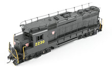Load image into Gallery viewer, HO Brass Oriental Limited PRR - Pennsylvania Railroad EMD GP30 2250 HP Low Hood Phase II w/ Trainphone Antenna FP
