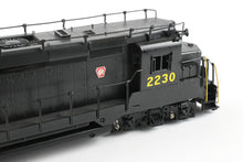 Load image into Gallery viewer, HO Brass Oriental Limited PRR - Pennsylvania Railroad EMD GP30 2250 HP Low Hood Phase II w/ Trainphone Antenna FP
