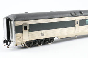 HO Multimedia Assembled Kit NH - New Haven 48-Seat Diner CP Lettered Roger Sherman