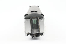 Load image into Gallery viewer, HO Multimedia Assembled Kit NH - New Haven 64-Seat Coach 14-Seat Smoker Car #8617
