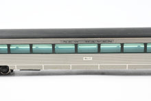 Load image into Gallery viewer, HO Multimedia Assembled Kit NH - New Haven 64-Seat Coach 14-Seat Smoker Car #8617
