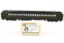 Load image into Gallery viewer, HO Brass CON Oriental Limited GN - Great Northern Modernized Heavyweight First Class Coach CP No. 960 1935 Empire Builder

