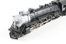 Load image into Gallery viewer, HO Brass Tenshodo GN - Great Northern 4-8-2 Class P-2 Factory Painted Crown #2514
