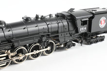 Load image into Gallery viewer, HO Brass Tenshodo GN - Great Northern 4-8-2 Class P-2 Factory Painted Crown #2514
