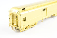Load image into Gallery viewer, HO Brass W&amp;R Enterprises NP - Northern Pacific Baggage Car Nos 1500 - 1515
