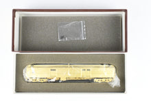 Load image into Gallery viewer, HO Brass W&amp;R Enterprises NP - Northern Pacific Baggage Car Nos 1500 - 1515
