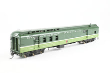 Load image into Gallery viewer, HO Brass W&amp;R Enterprises NP - Northern Pacific RPO Car Custom Painted &quot;Loewy&quot; No. 1435
