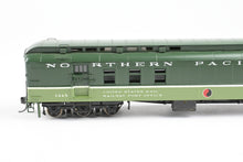 Load image into Gallery viewer, HO Brass W&amp;R Enterprises NP - Northern Pacific RPO Car Custom Painted &quot;Loewy&quot; No. 1435
