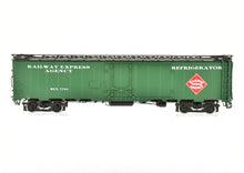 Load image into Gallery viewer, HO Brass CIL - Challenger Imports REA - Railway Express Agency 52&#39; Steel Express Refrigerator Car FP
