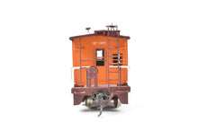 Load image into Gallery viewer, HO Brass Balboa SP - Southern Pacific Bay Window Caboose Custom Painted
