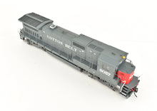 Load image into Gallery viewer, HO Atlas &quot;Master Series&quot; SSW - Cotton Belt GE Dash 8-40B No. 8057
