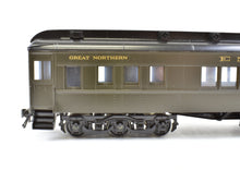 Load image into Gallery viewer, HO Brass Shoreham Shops GN - Great Northern &quot;Empire Builder&quot; Pullman 14-Section Sleeper CP

