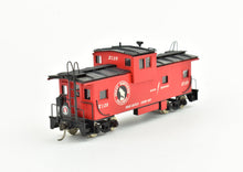 Load image into Gallery viewer, HO Brass PFM - Fujiyama GN - Great Northern &quot;Big Sky&quot; Steel Caboose CP No. X129
