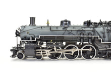 Load image into Gallery viewer, HO Brass DVP - Division Point DM&amp;IR - Duluth Missabe &amp; Iron Range Class &quot;P&quot; 4-6-2 L20 #402 Grey Boiler Scheme FP
