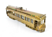 Load image into Gallery viewer, HO Brass Suydam PE - Pacific Electric 800 Wood Interurban Coach Open End
