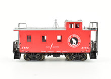 Load image into Gallery viewer, HO Brass CON CIL - Challenger Imports GN - Great Northern 25&#39; Wood Caboose Later Version FP X480
