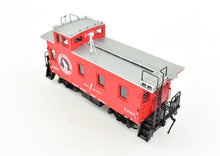 Load image into Gallery viewer, HO Brass CON CIL - Challenger Imports GN - Great Northern 25&#39; Wood Caboose Later Version FP X480
