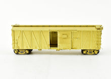 Load image into Gallery viewer, HO Brass Pecos River Brass ATSF - Santa Fe Bx-6 Boxcar Without Panels
