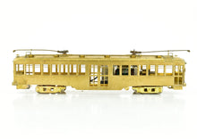 Load image into Gallery viewer, HO Brass Suydam PE - Pacific Electric Hollywood Car Original Style Center Entrance
