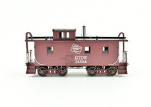 Load image into Gallery viewer, HO Brass OMI - Overland Models, Inc. MILW - Milwaukee Road 24&#39; Wood Caboose
