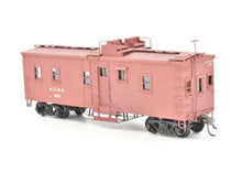 Load image into Gallery viewer, HO Brass Key Imports ATSF - Santa Fe Open Air Seats &quot;Hollywood&quot; Caboose Pro Painted No. 951
