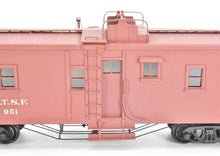 Load image into Gallery viewer, HO Brass Key Imports ATSF - Santa Fe Open Air Seats &quot;Hollywood&quot; Caboose Pro Painted No. 951
