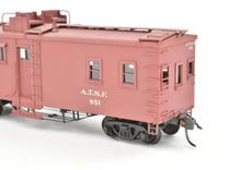 Load image into Gallery viewer, HO Brass Key Imports ATSF - Santa Fe Open Air Seats &quot;Hollywood&quot; Caboose Pro Painted No. 951
