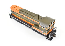 Load image into Gallery viewer, HO Brass Hallmark Models GN - Great Northern Baldwin VO-1000 Diesel Switcher Pro-Painted
