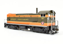 Load image into Gallery viewer, HO Brass Hallmark Models GN - Great Northern Baldwin VO-1000 Diesel Switcher Pro-Painted
