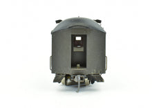 Load image into Gallery viewer, HO Brass Soho SP - Southern Pacific 79&#39; Rebuilt Coach, Custom Painted
