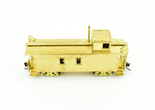 Load image into Gallery viewer, HO Brass PFM - Pacific Fast Mail CPR - Canadian Pacific Railway Wood Caboose
