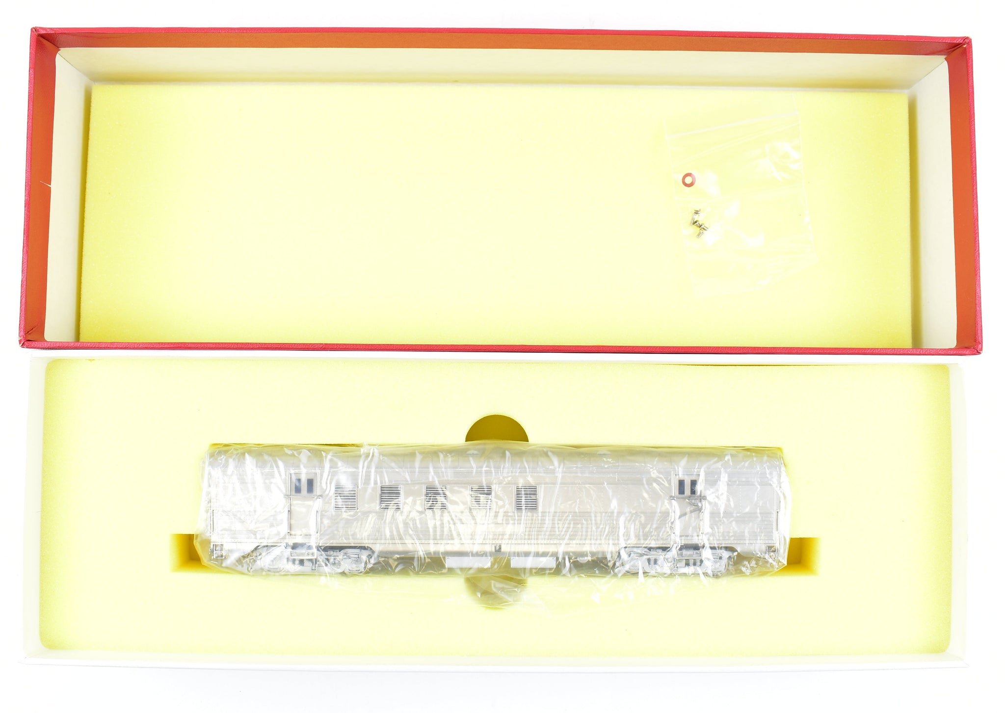 HO Brass TCY - The Coach Yard ATSF - Santa Fe Streamlined RPO 60' Comp ...