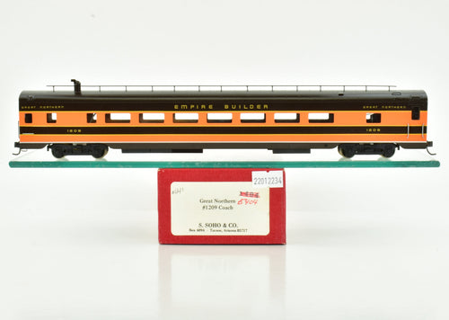 HO Brass Soho GN - Great Northern #1209 Coach Custom Painted 