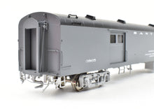 Load image into Gallery viewer, HO Brass CON TCY - The Coach Yard ATSF - Santa Fe Economy Baggage Car #3865 FP Grey and Black
