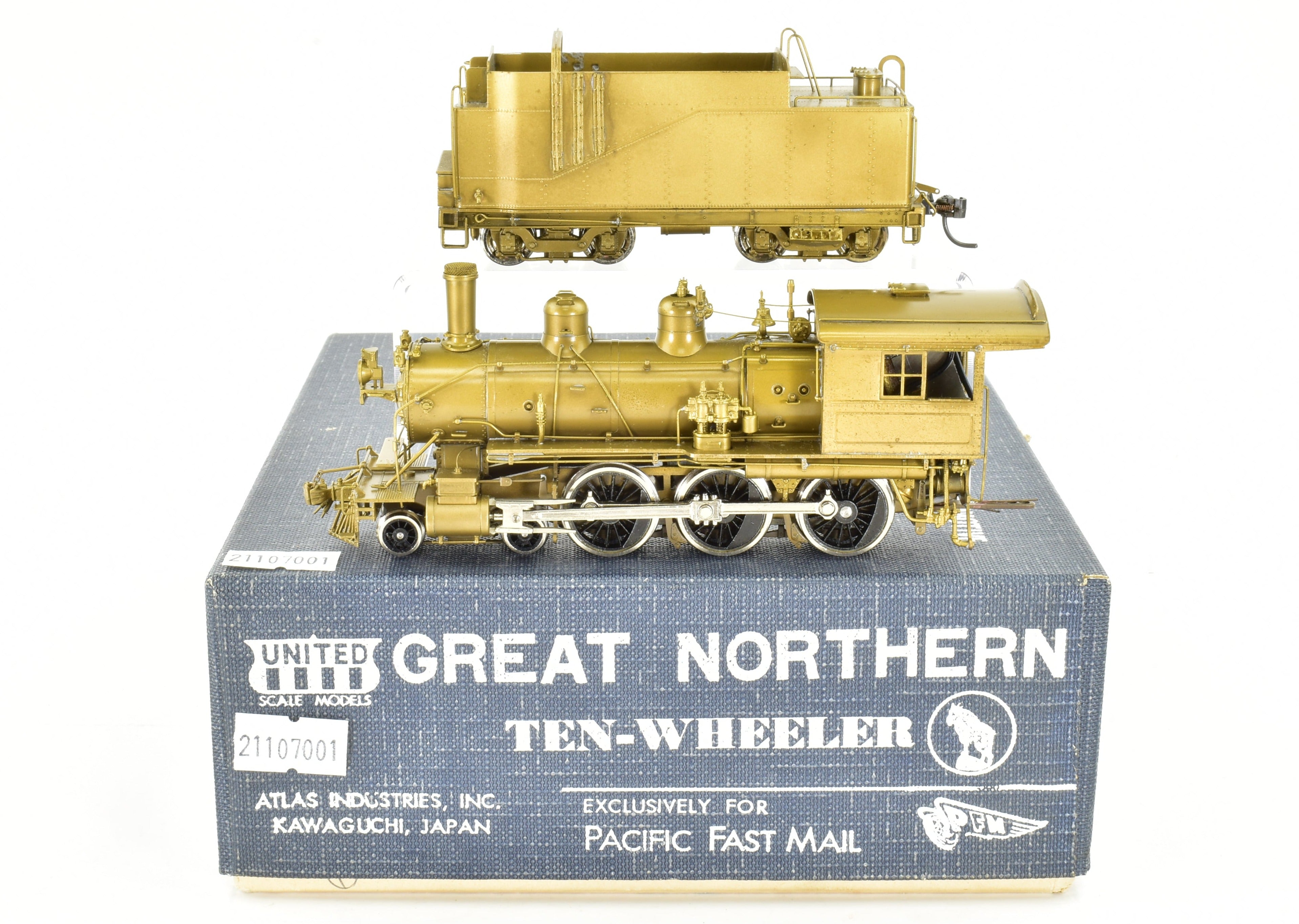 HO SCALE BRASS train CONTINENTAL M-8 ENGNE AND TENDER, MADE IN