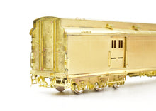 Load image into Gallery viewer, HO Brass TCY - The Coach Yard ATSF - Santa Fe Heavyweight Horse Express #1990-99
