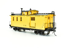 Load image into Gallery viewer, HO Brass Shoreham Shops DM&amp;IR Long Caboose With Side Door,  Factory Painted #C-10
