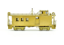 Load image into Gallery viewer, HO Brass Oriental Limited CB&amp;Q - CB&amp;Q NE-1 28&#39; Side Door Wood Caboose 
