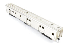 Load image into Gallery viewer, HO Brass Soho SP - Southern Pacific #5005 Baggage Mail Factory Plated
