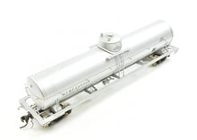Load image into Gallery viewer, HO Brass PSC - Precision Scale Co. 16,000 Gallon Tank Car FP Silver ATSF - Santa Fe No. 209908
