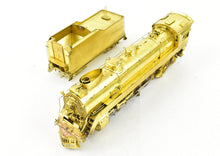 Load image into Gallery viewer, HO Brass Hallmark Models WAB - Wabash Class P1 4-6-4 Semi-Streamlined Hudson
