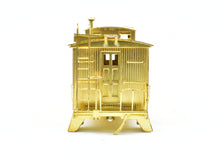 Load image into Gallery viewer, HO Brass Lambert GN - Great Northern #924 Wood Caboose
